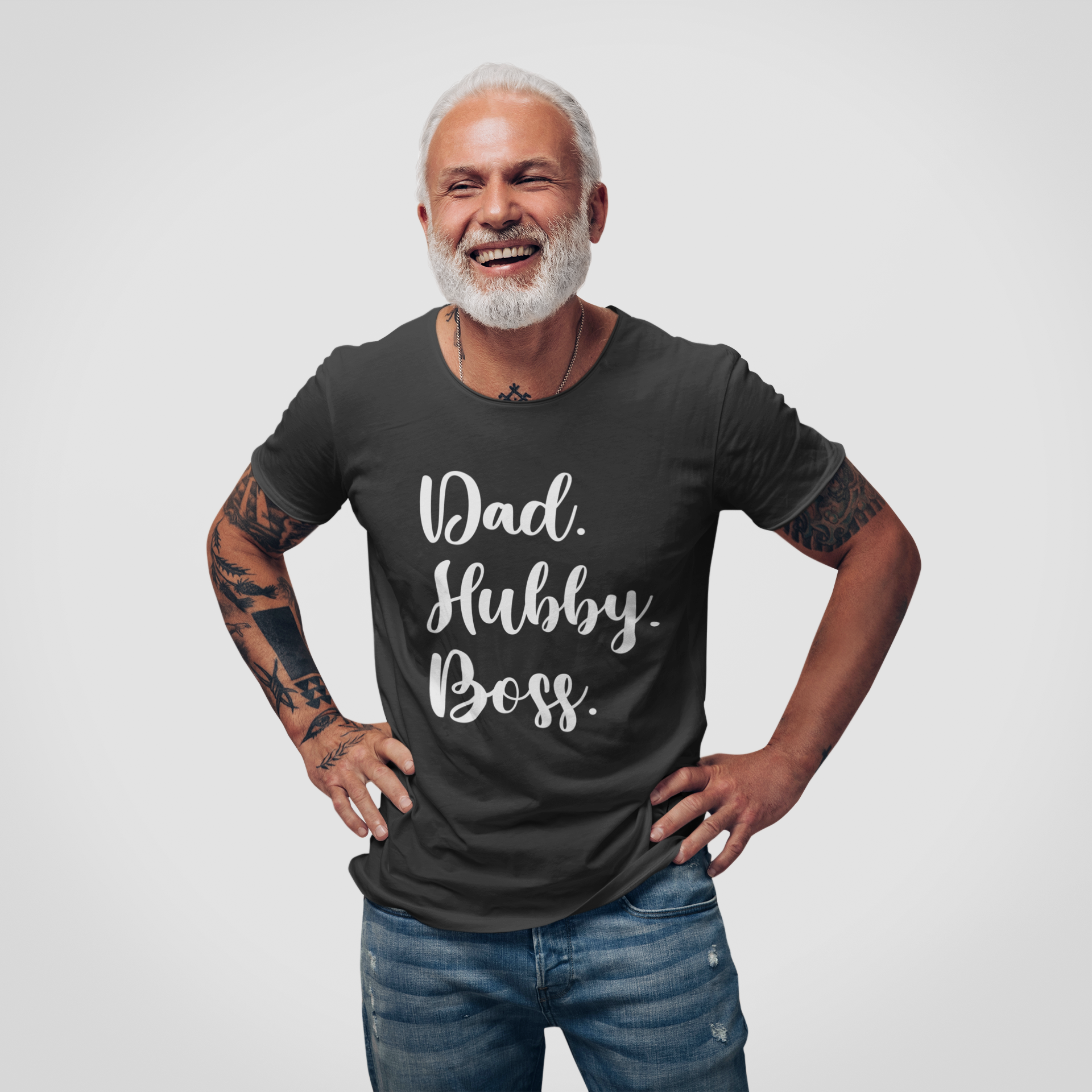 stylisches herren tshirt für Vatertag als geschenke für männer mit dad hubby wifey boss Aufschrift in schwarz