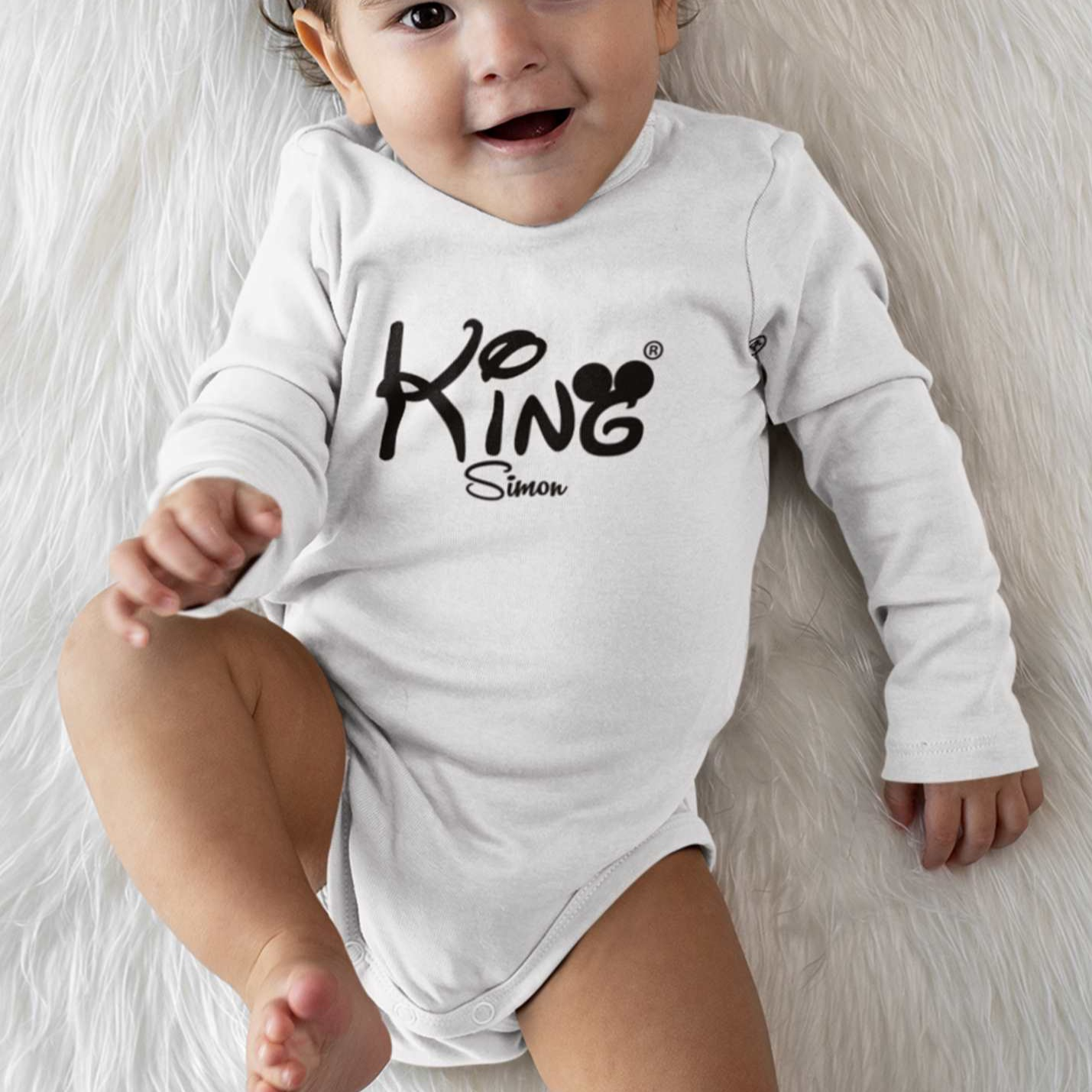 baby body weiss Strampler mit namen king geschenkidee babyshower kidsfashion 