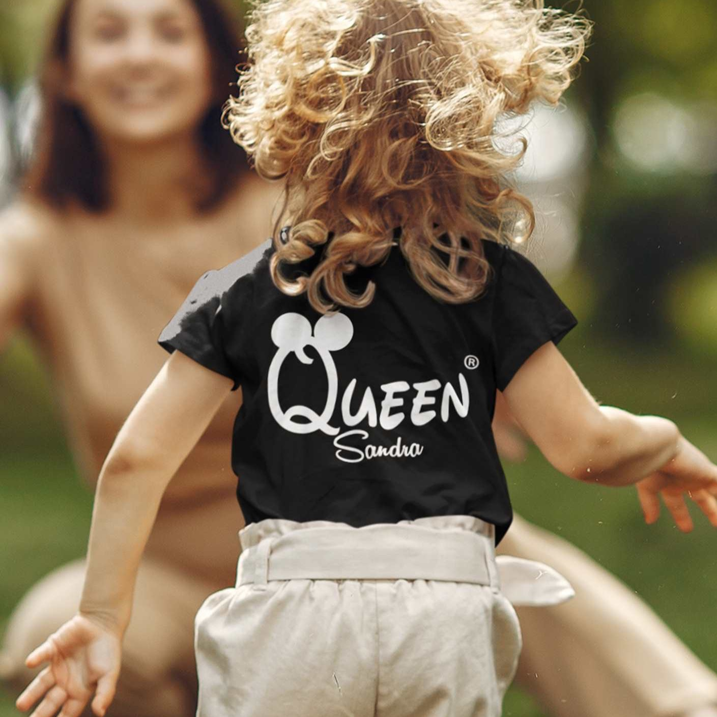 kinder t-shirt mit name bedrucken queen shirt custom design selbst gestalten schwarz babyfashion